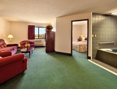 Super 8 By Wyndham Bowling Green Zimmer foto